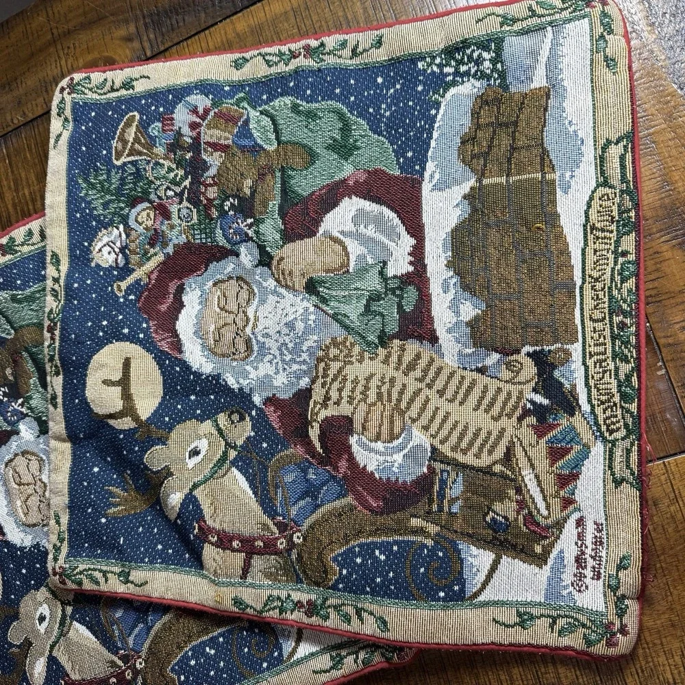Vtg Set Of 2 Betty Smith‎ Whiteaker Santa  Christmas Tapestry Pillow Covers 15